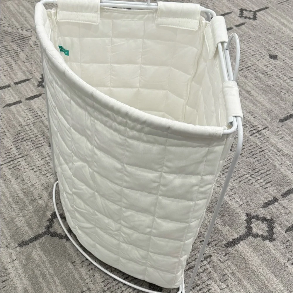 Pillowfort Cream Collapsible Corner Hamper
